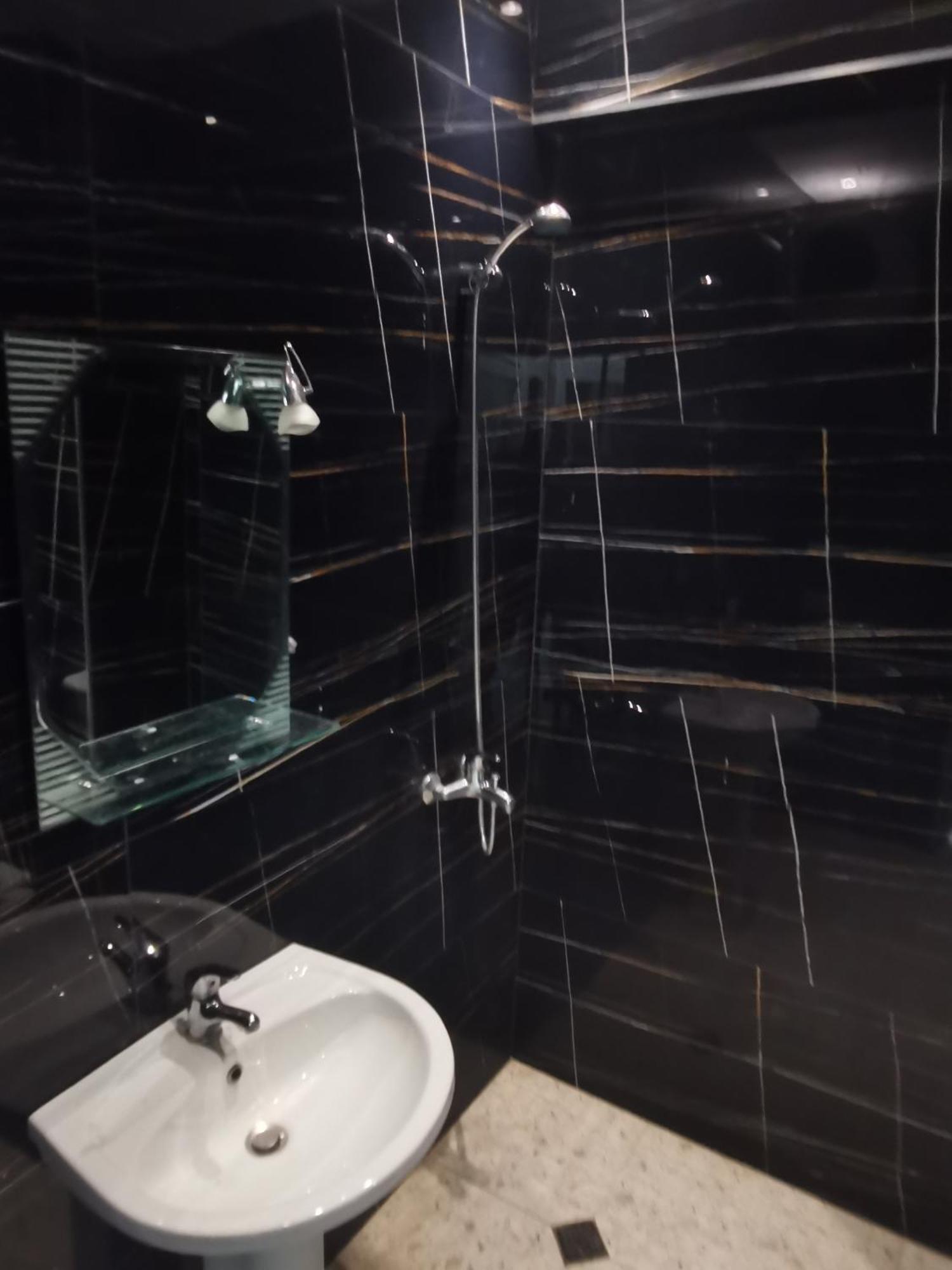 Davids Apartments Sarande Bagian luar foto