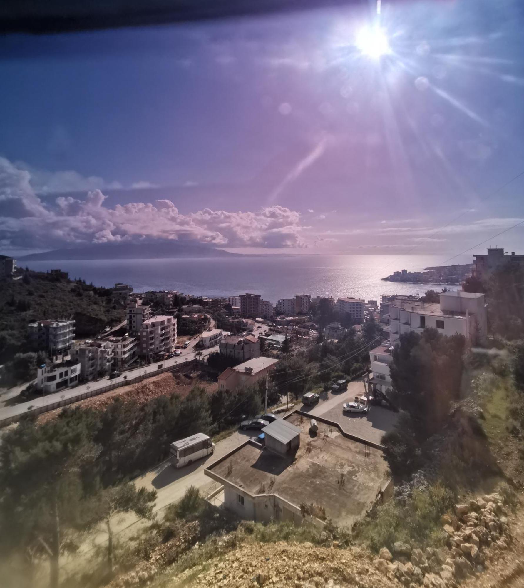 Davids Apartments Sarande Bagian luar foto