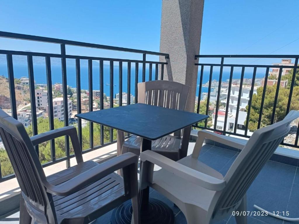 Davids Apartments Sarande Bagian luar foto